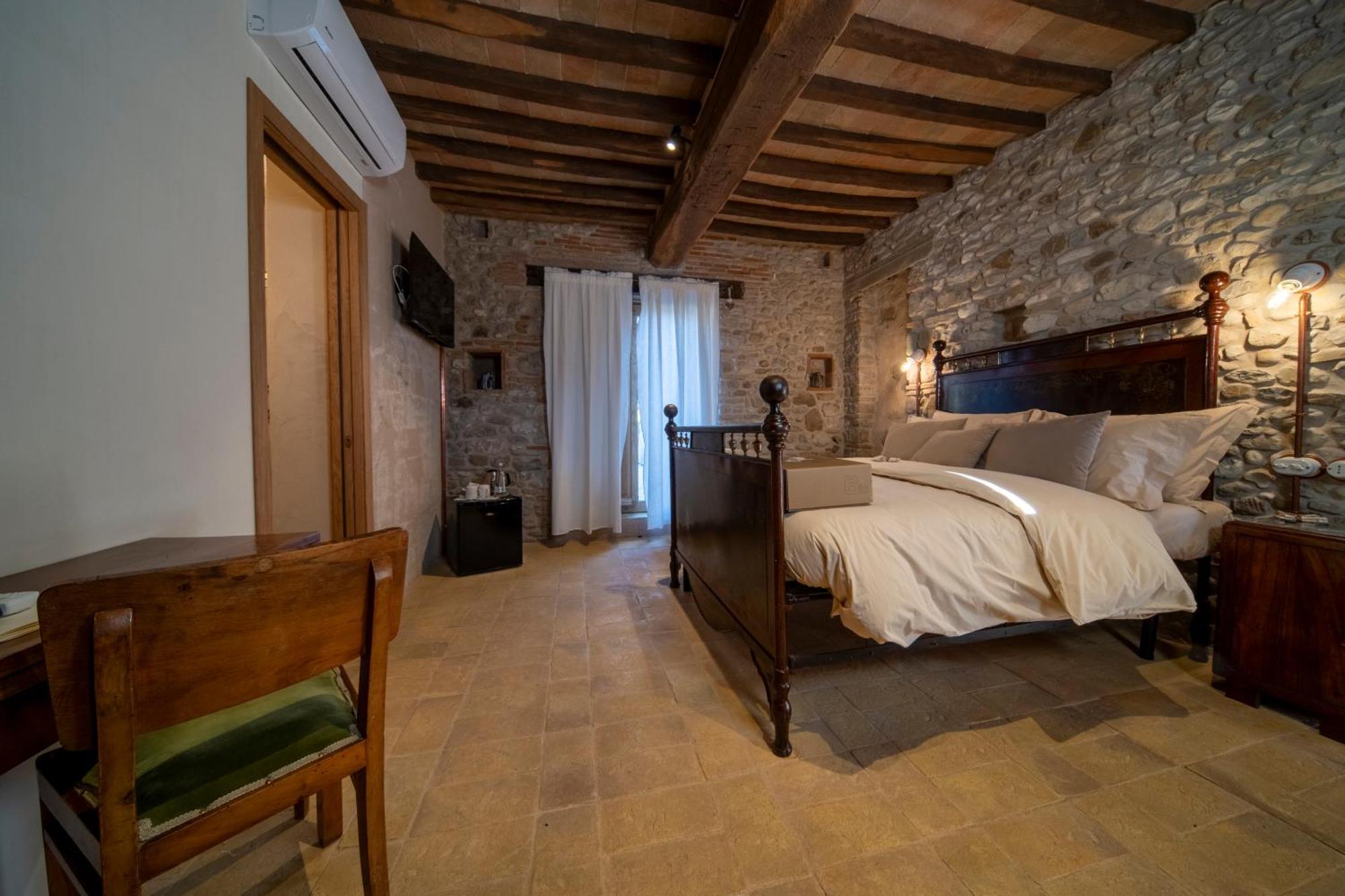 Agriturismo Podere Tovari Ангьяри Экстерьер фото